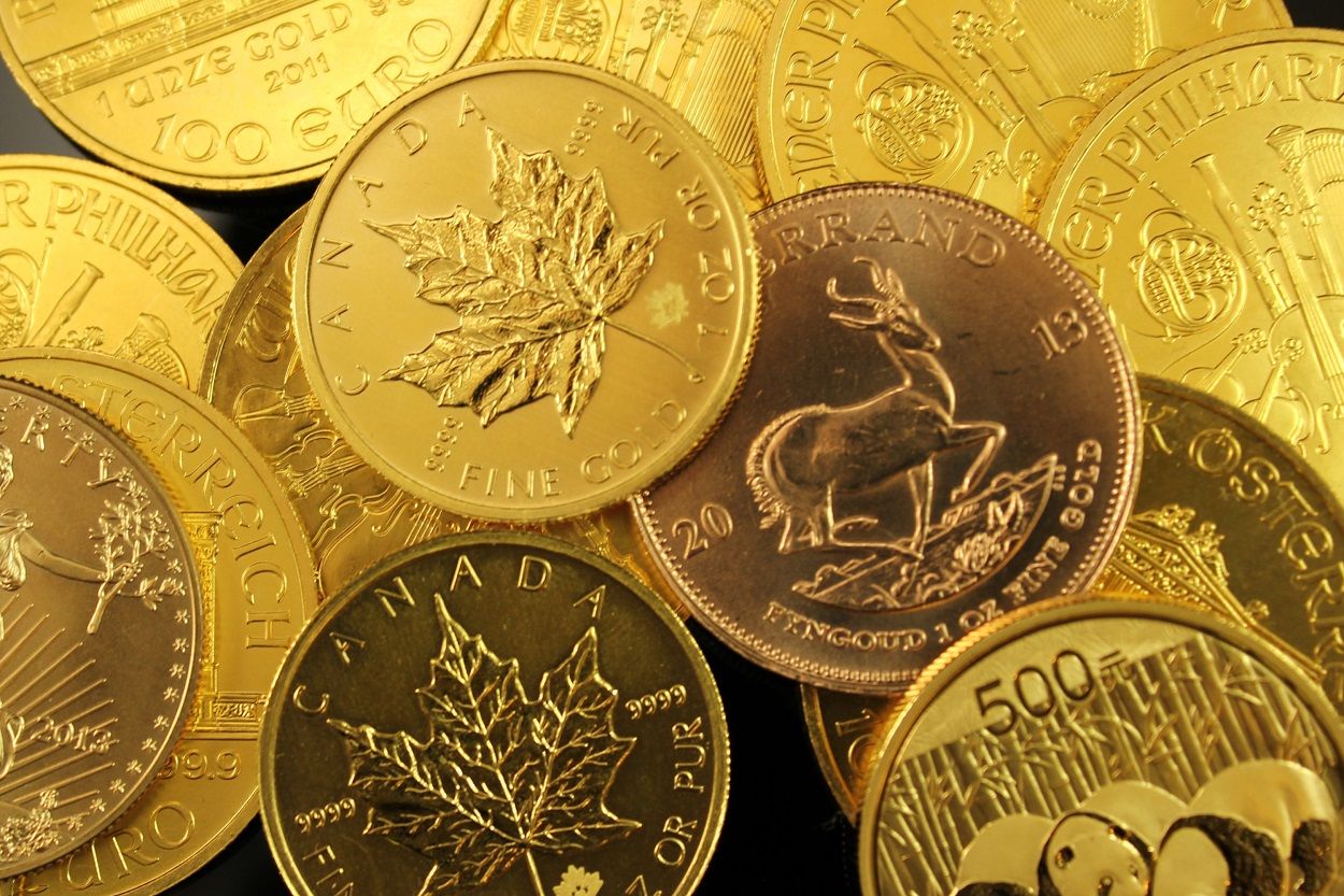 Gold, silver squeezed by yields as dollar threat lies dormant